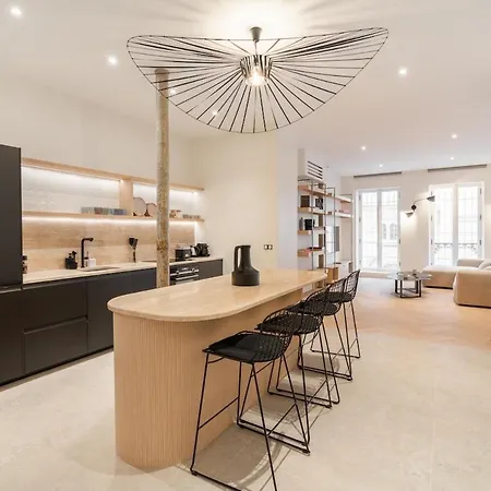 Luxury Of 140 Sqm Apartment Paris