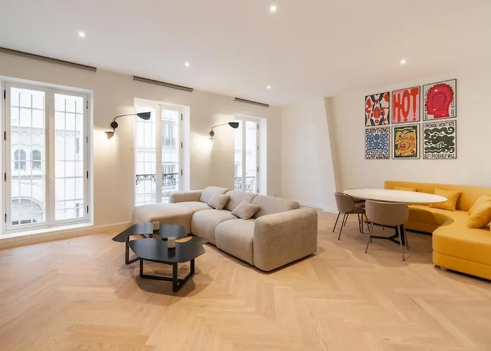 Luxury Of 140 Sqm アパート パリ
